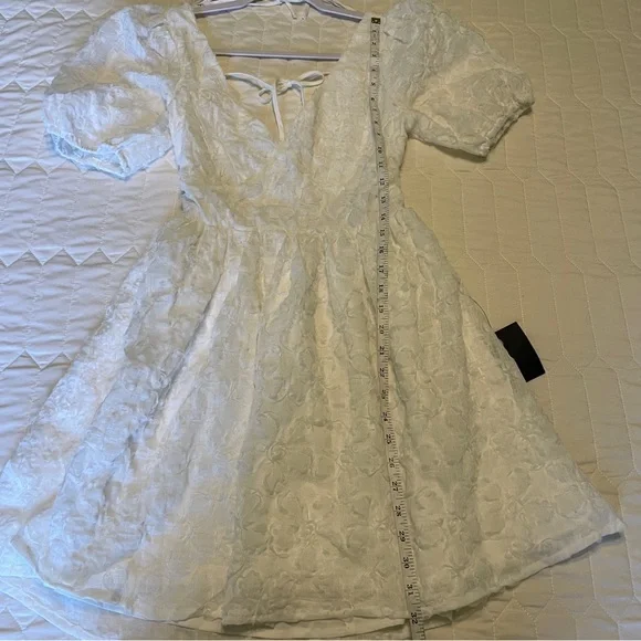 Lulus Adorable Arrival White Backless Floral Applique
Mini Dress Small - Picture 9 of 10